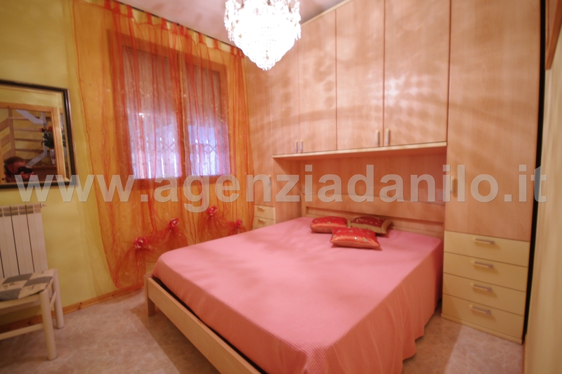 camera matrimoniale - appartamento in vendita al Lido di Pomposa