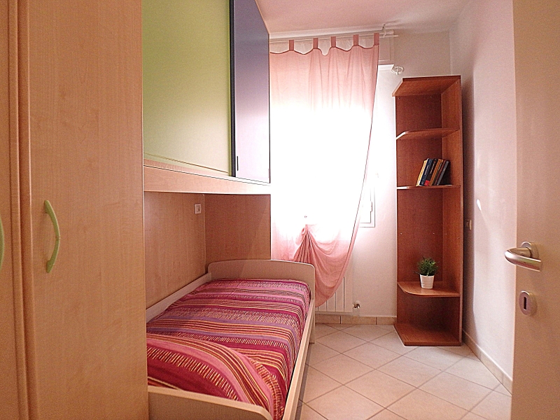 La camera da letto-Attico fronte mare-affitto a Lido Pomposa